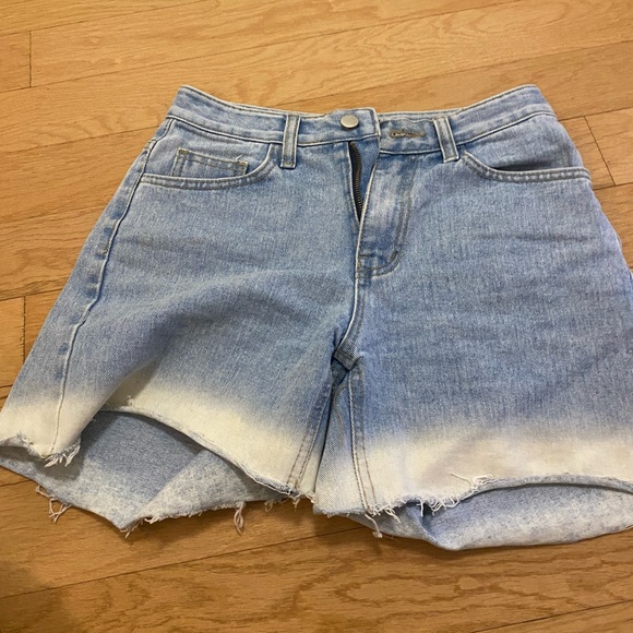 Faded shorts - Picture 1 of 2